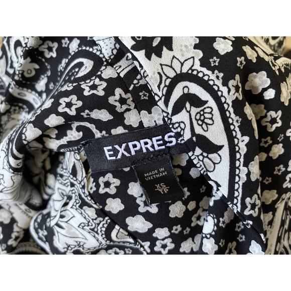 EXPRESS Womens Size XS Paisley Lace Sleeve Tie Neck Button Up Shirt Top - Picture 8 of 8